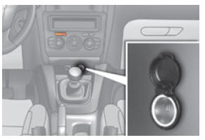 Gniazdo zasilania osprzętu 12 V